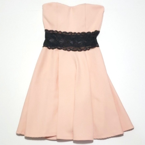 Wild Daisy Dresses & Skirts - 《Wild Daisy》Blush Pink & Lace Dress Sz Small Black